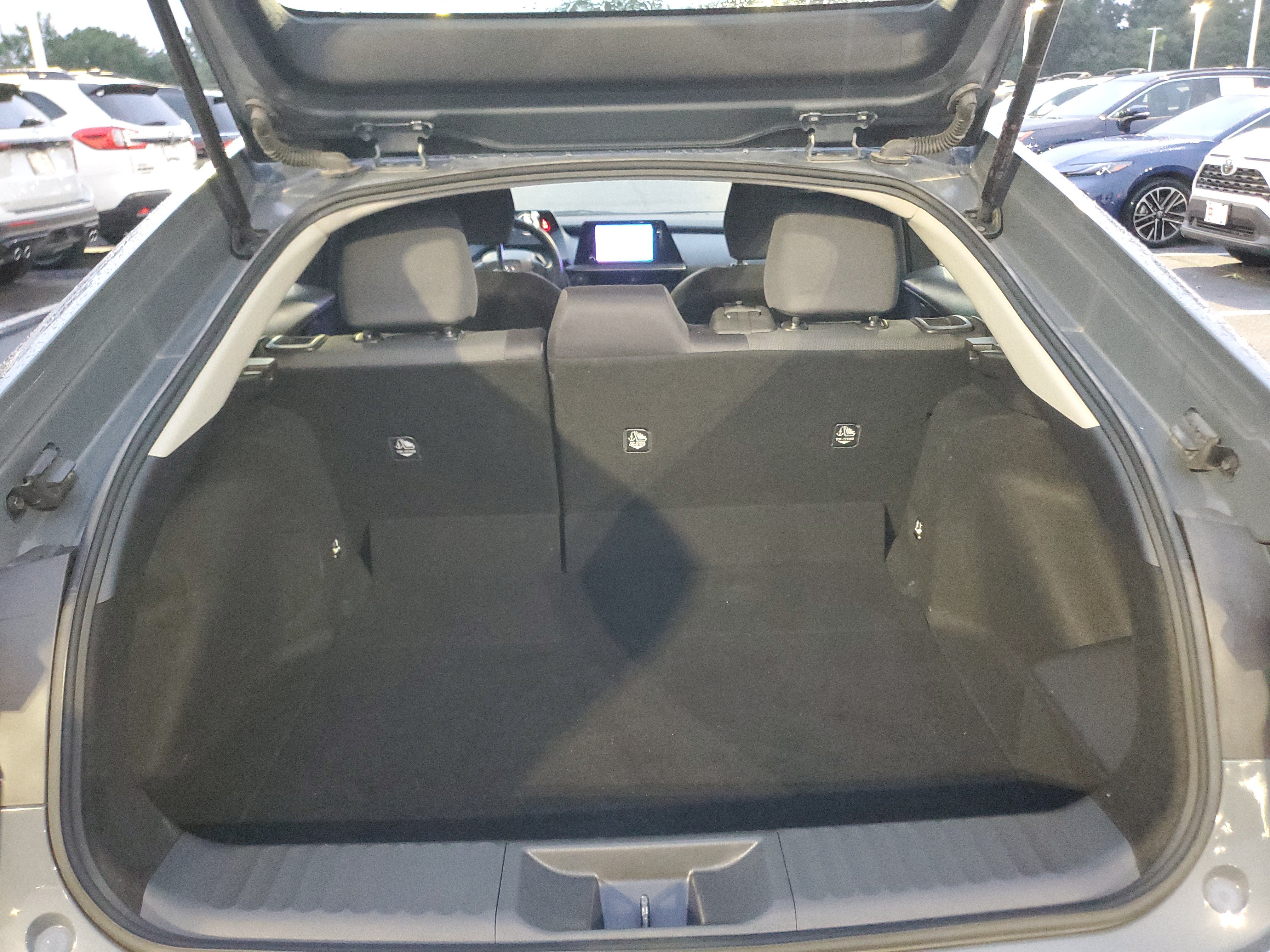 Certified 2024 Toyota Prius LE FWD image 10