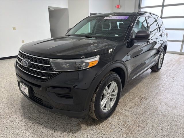 Used 2023 Ford Explorer XLT image 7