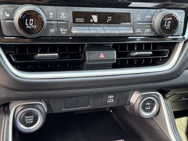 Used 2024 Toyota Grand Highlander AWD image 13