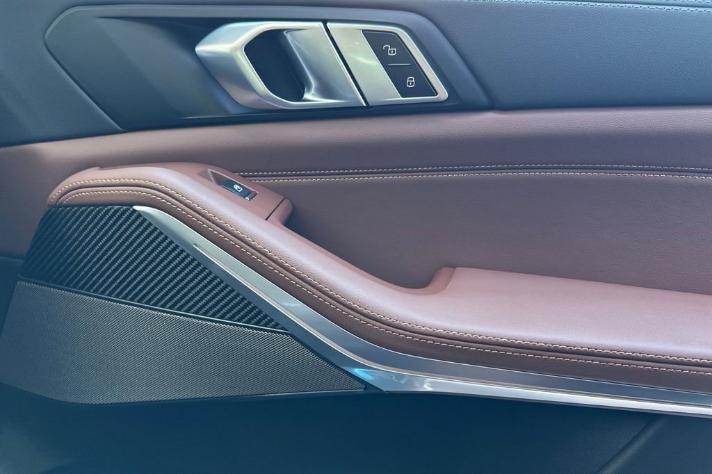 New 2026 BMW X5 M60i w/ Executive Package image 19