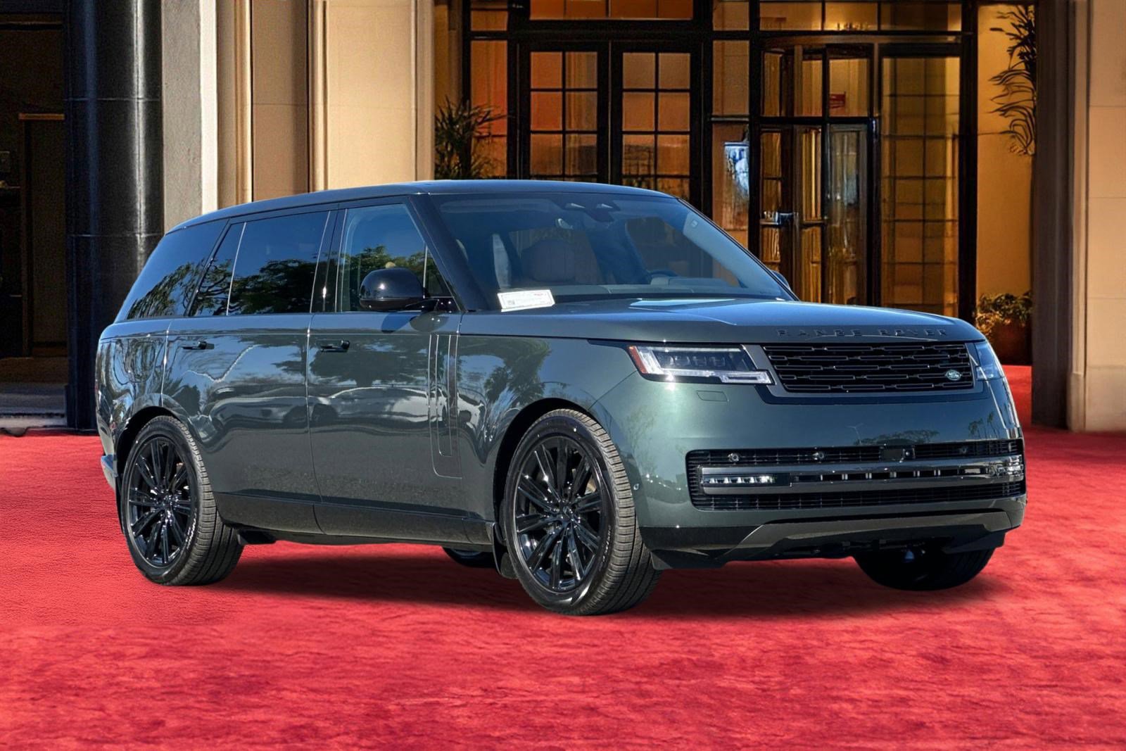 New 2026 Land Rover Range Rover Long Wheelbase SE image 8