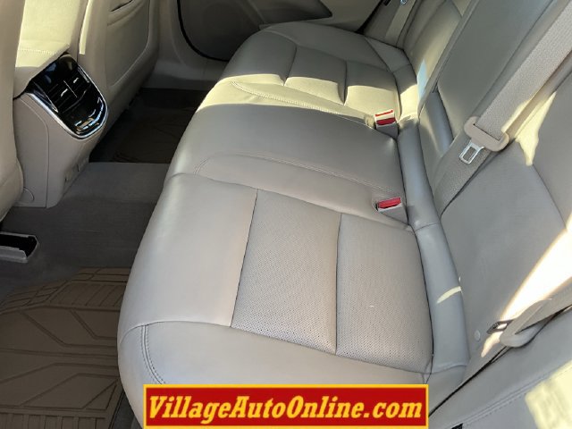 Used 2013 Cadillac XTS Premium AWD/4WD image 25
