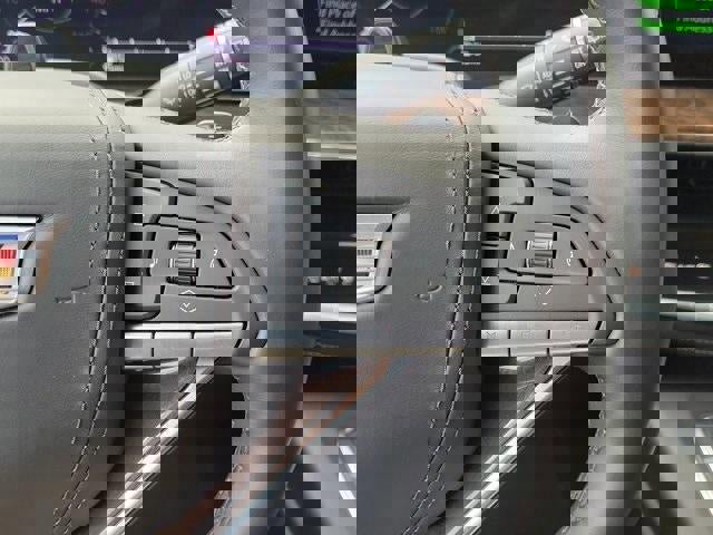 Certified 2024 Cadillac Escalade ESV Premium Luxury Platinum image 22