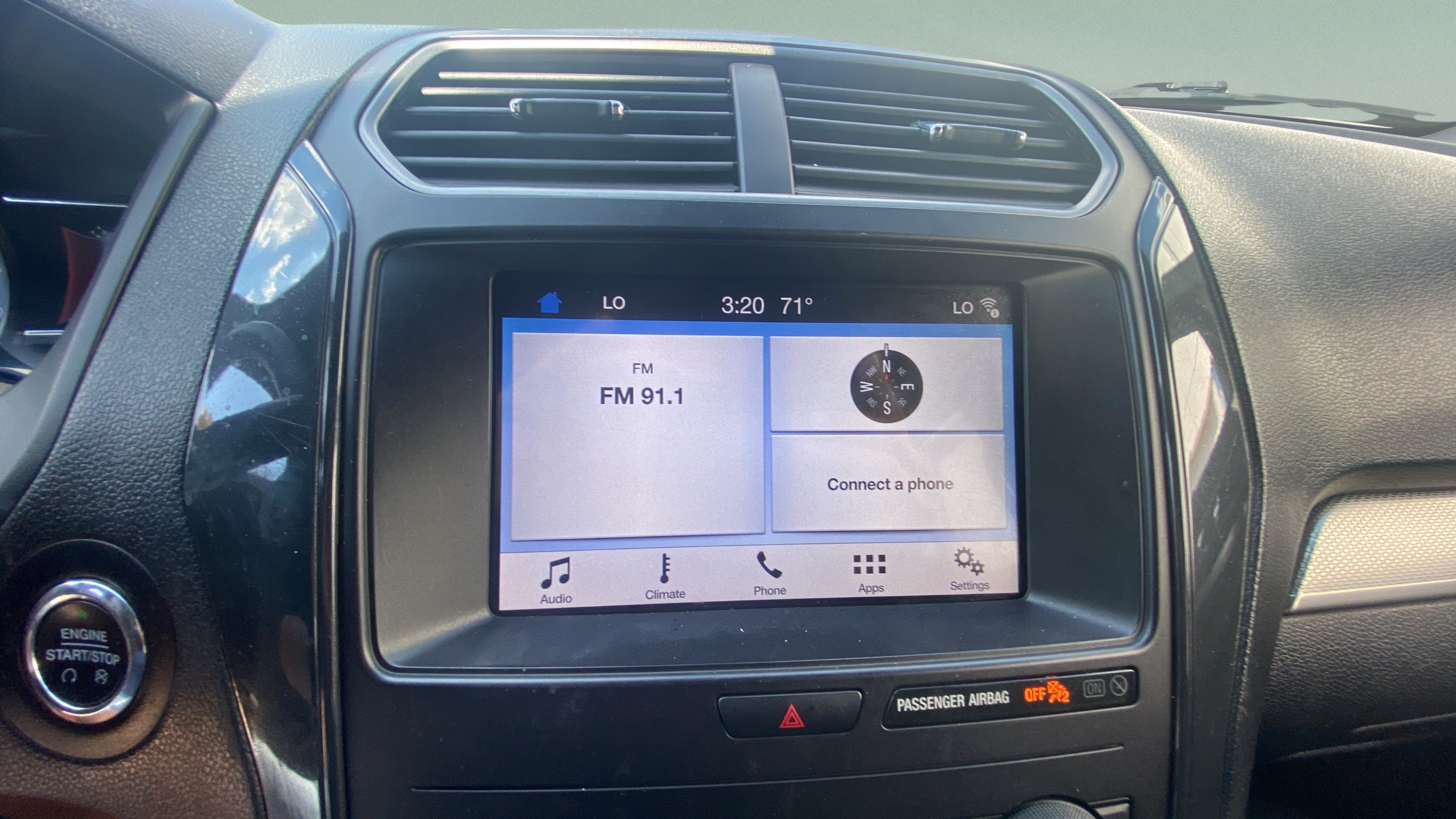 Used 2019 Ford Explorer XLT w/ Equipment Group 201A FWD image 26