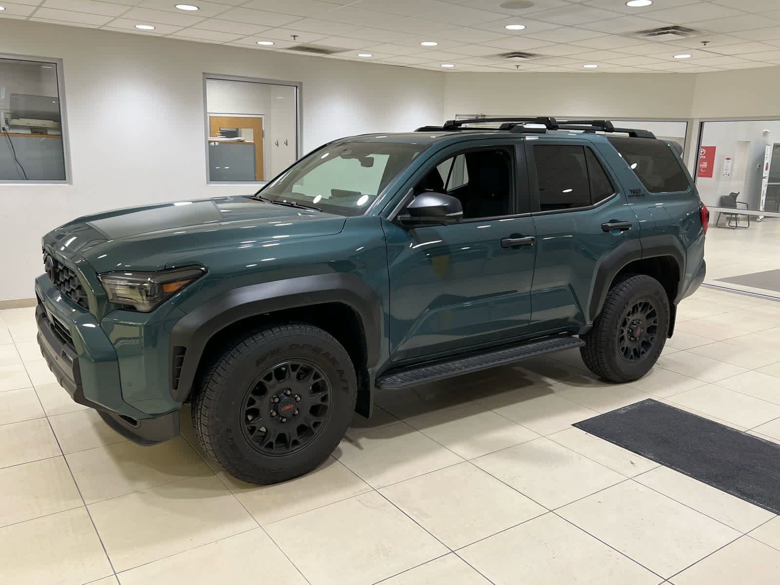Used 2026 Toyota 4Runner TRD Off-Road Premium AWD/4WD image 3