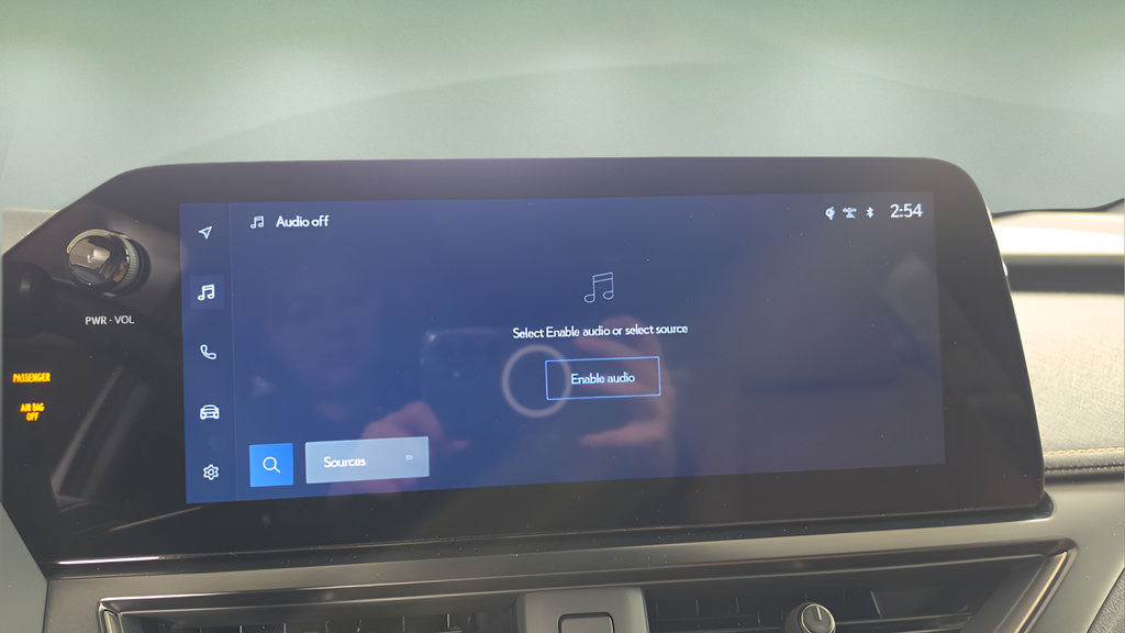 New 2026 Lexus UX 300h AWD image 17