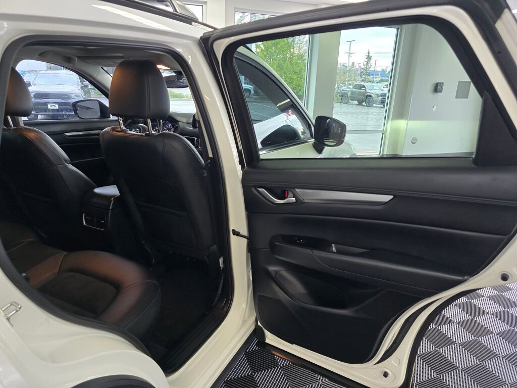 Used 2018 MAZDA CX-5 Touring w/ Preferred Equipment Package image 40