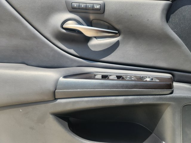 Used 2019 Lexus ES 350 FWD image 21