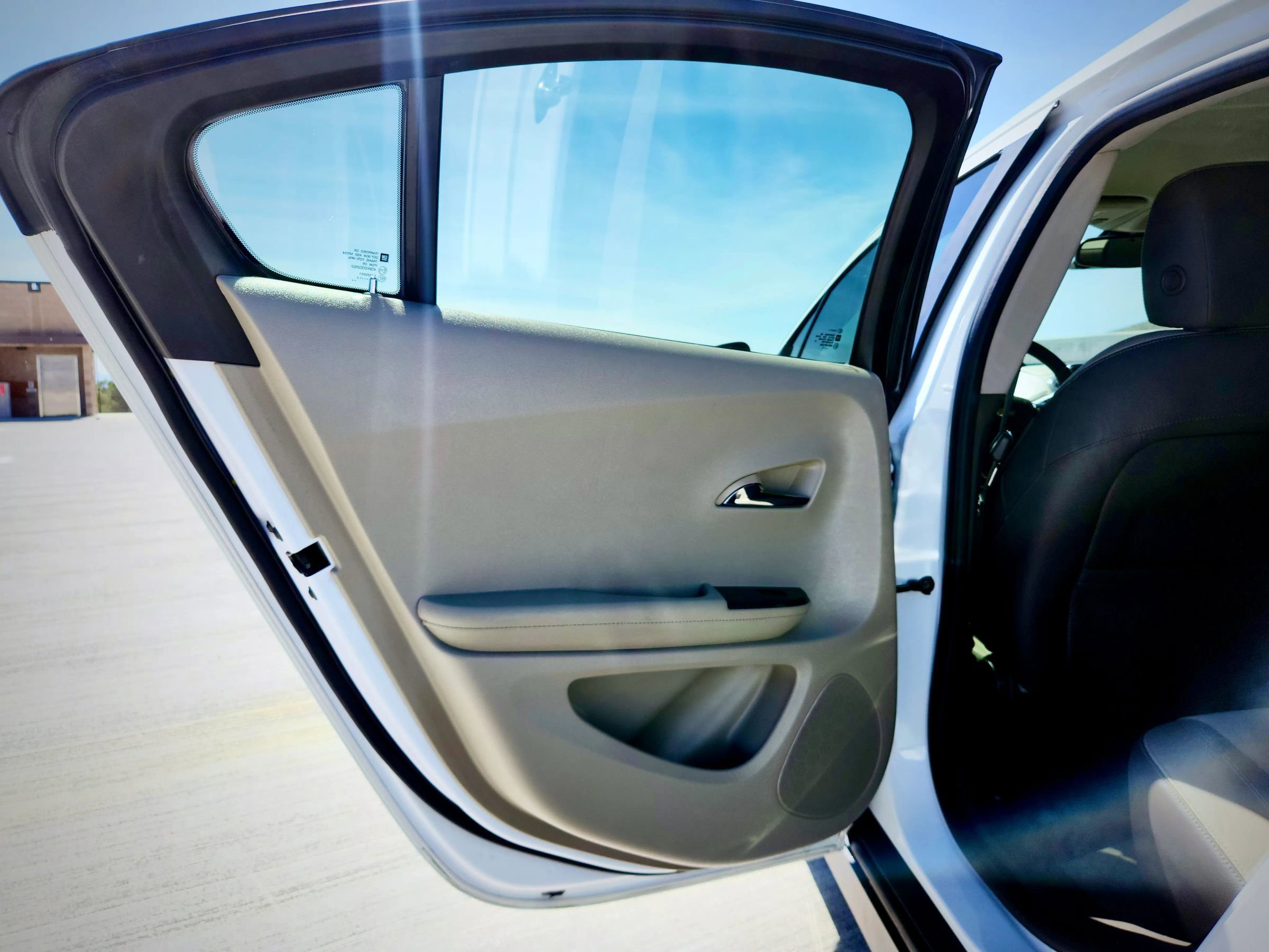 Used 2013 Chevrolet Volt Premium w/ Premium Trim Package image 18