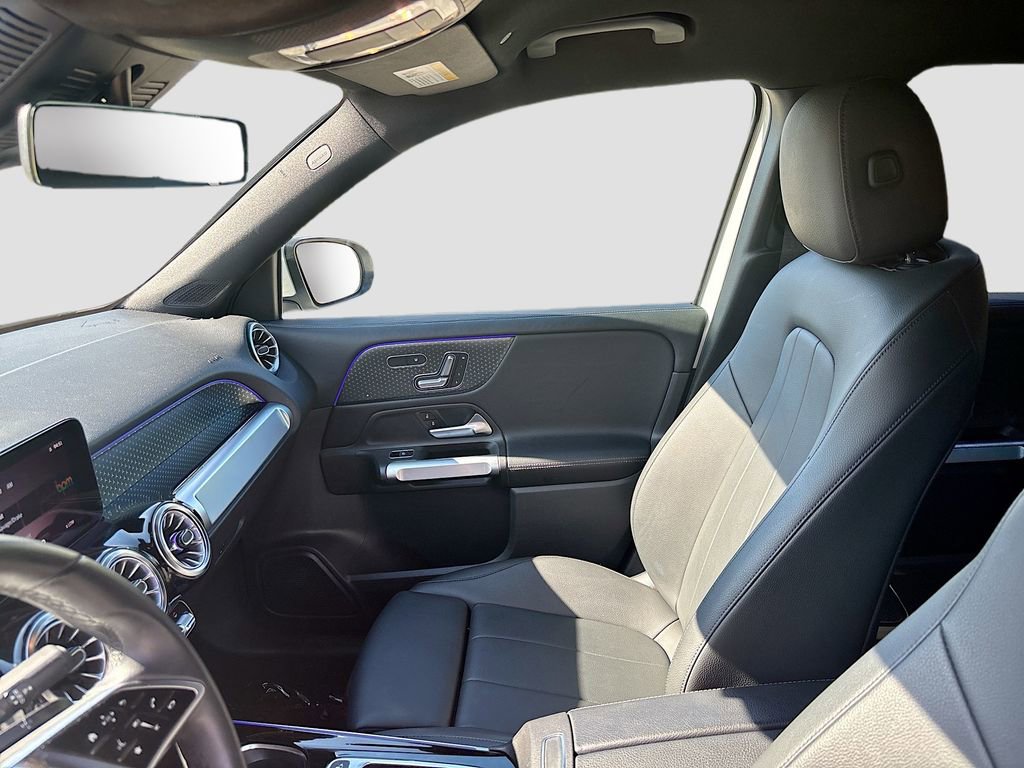 Used 2024 Mercedes-Benz GLB 250 image 44