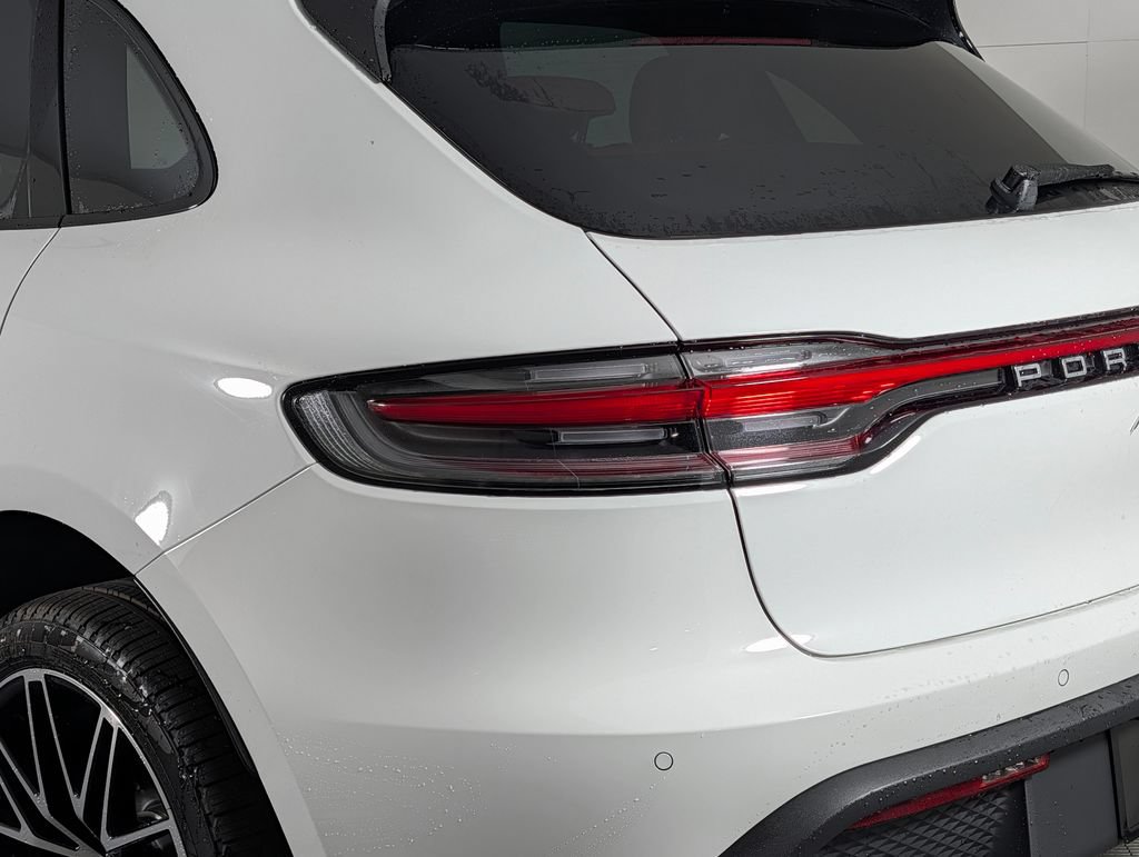New 2026 Porsche Macan AWD/4WD image 16