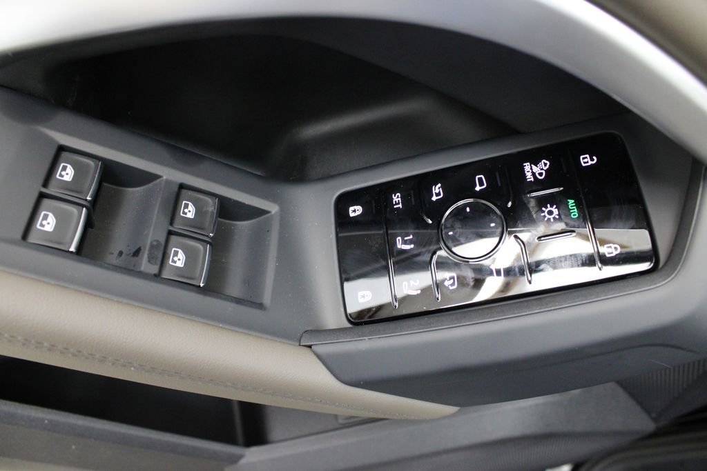 New 2025 Audi Q5 Prestige image 17