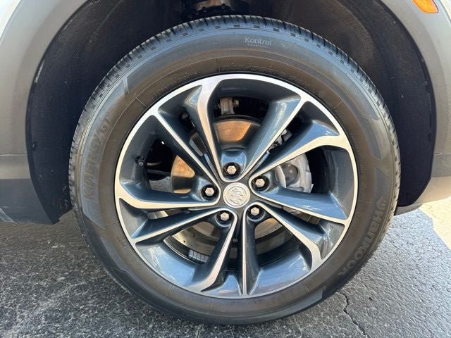 Used 2023 Buick Encore GX Select w/ Safety Package II AWD/4WD image 30