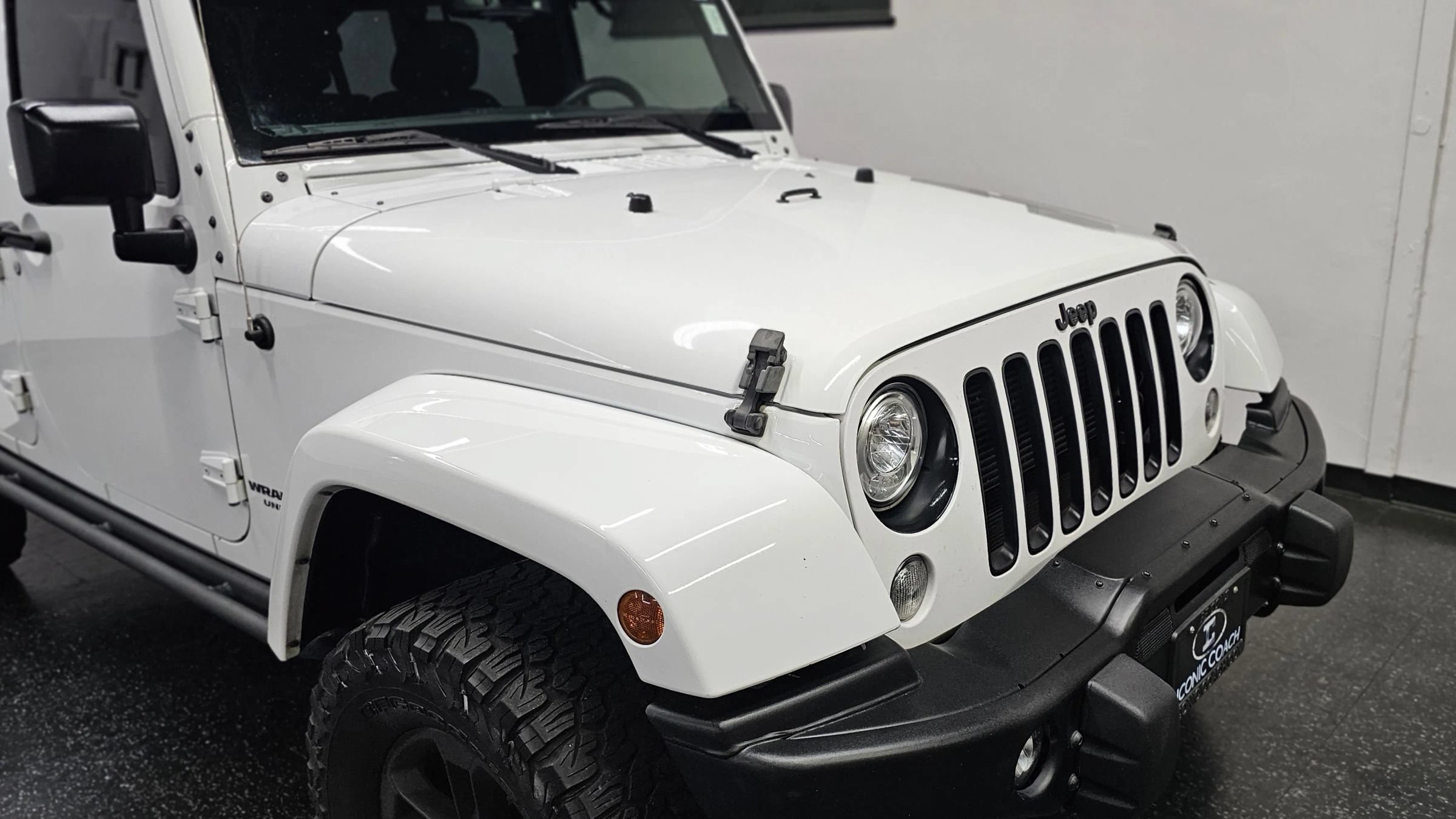 Used 2017 Jeep Wrangler Unlimited Sahara AWD/4WD image 22