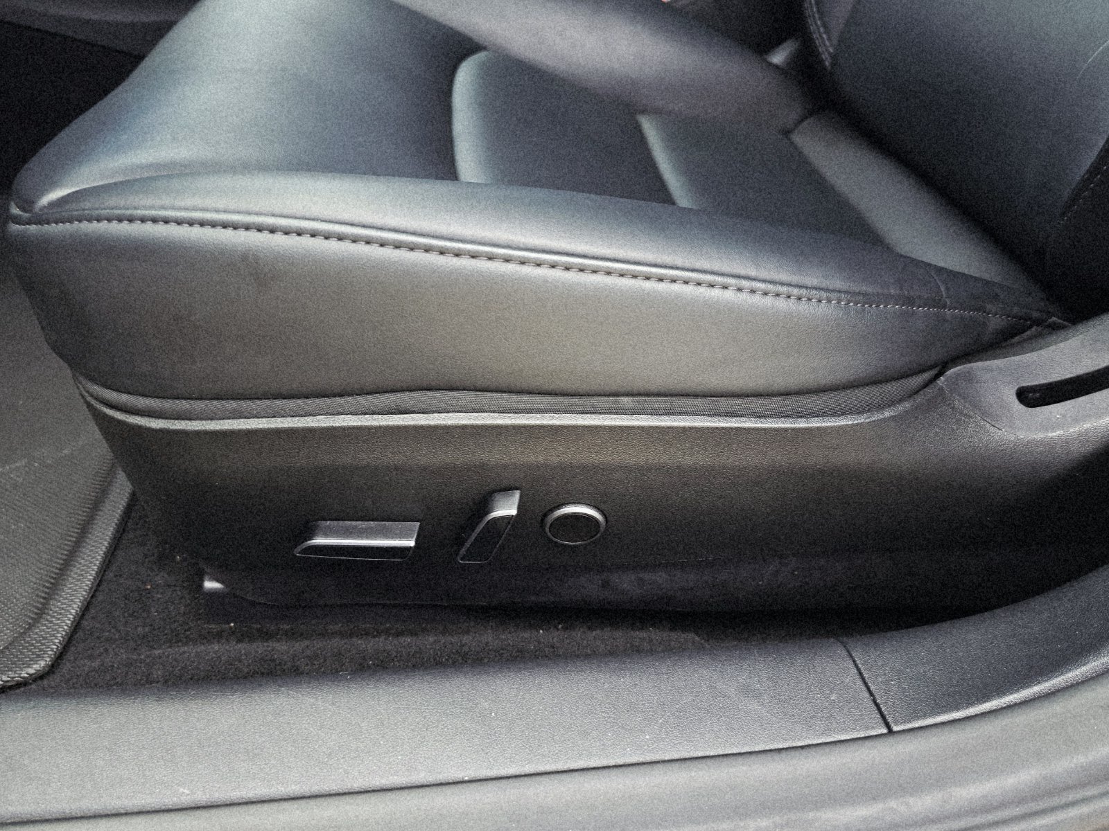 Used 2023 Tesla Model 3 Standard Range RWD image 15