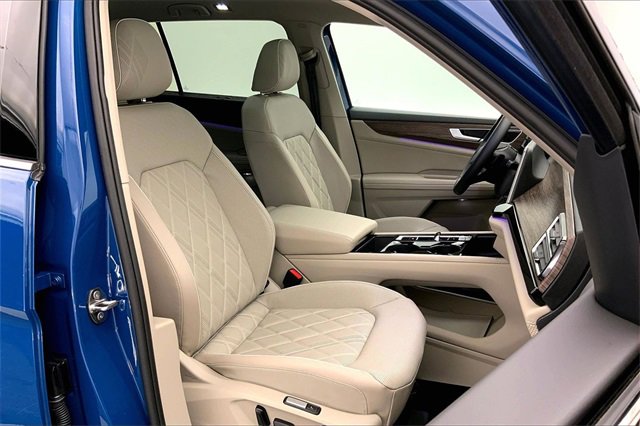 Used 2025 Volkswagen Atlas SEL Premium R-Line image 7