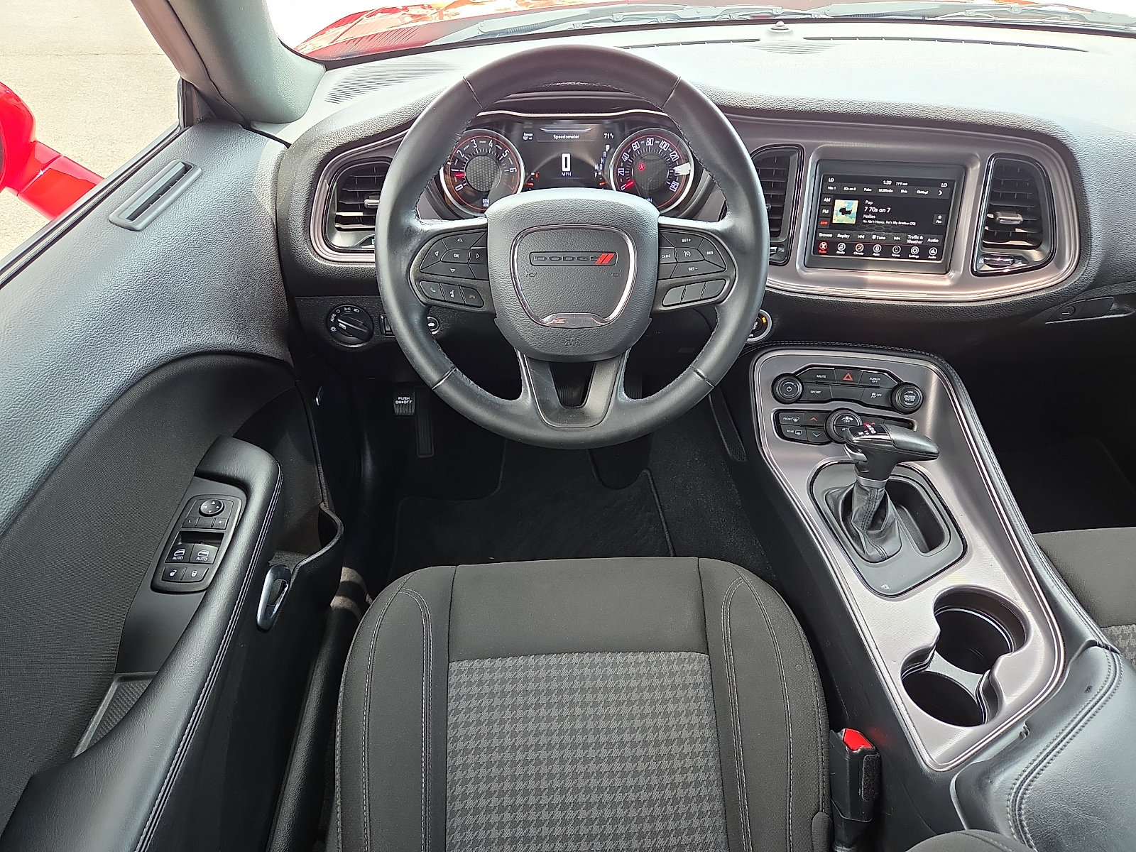 Used 2023 Dodge Challenger SXT RWD image 11