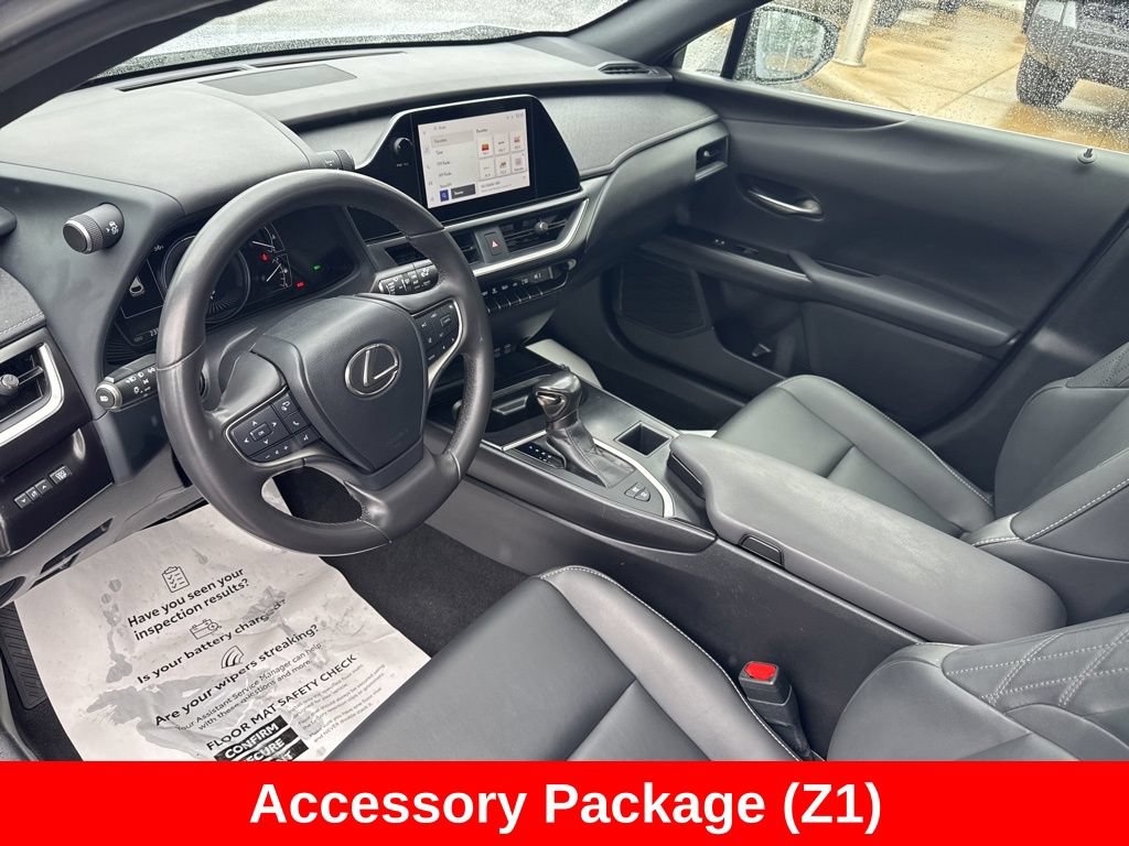 Used 2024 Lexus UX 250h AWD image 13