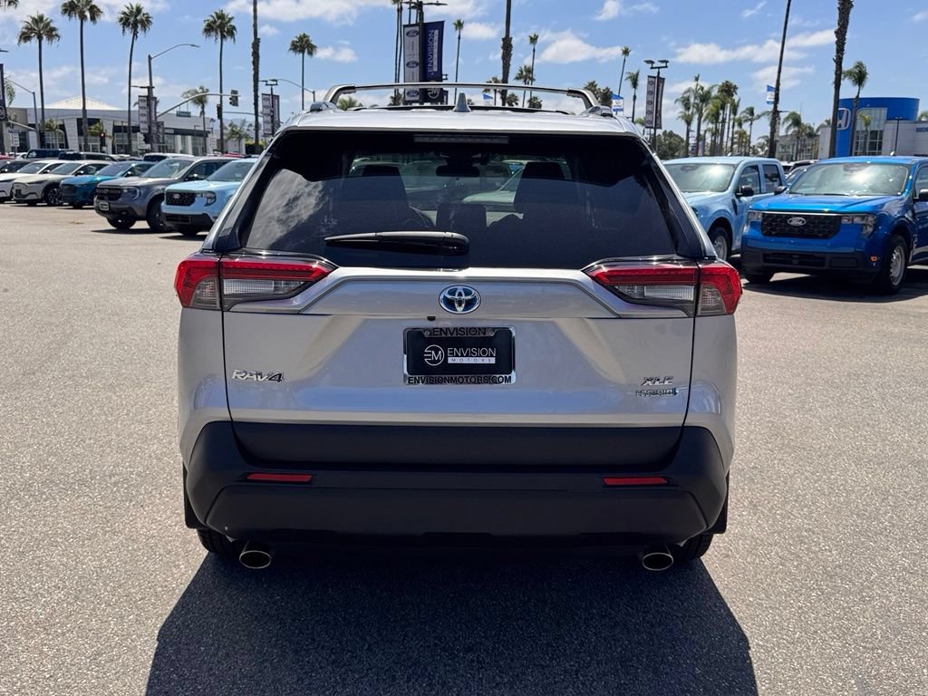Used 2021 Toyota RAV4 XLE Premium AWD/4WD image 11