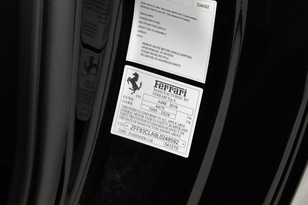 Used 2020 Ferrari 812 Superfast image 28