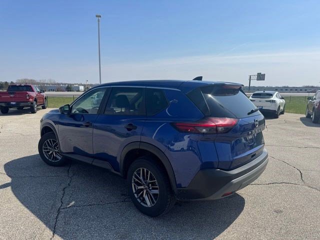 Used 2023 Nissan Rogue S image 7