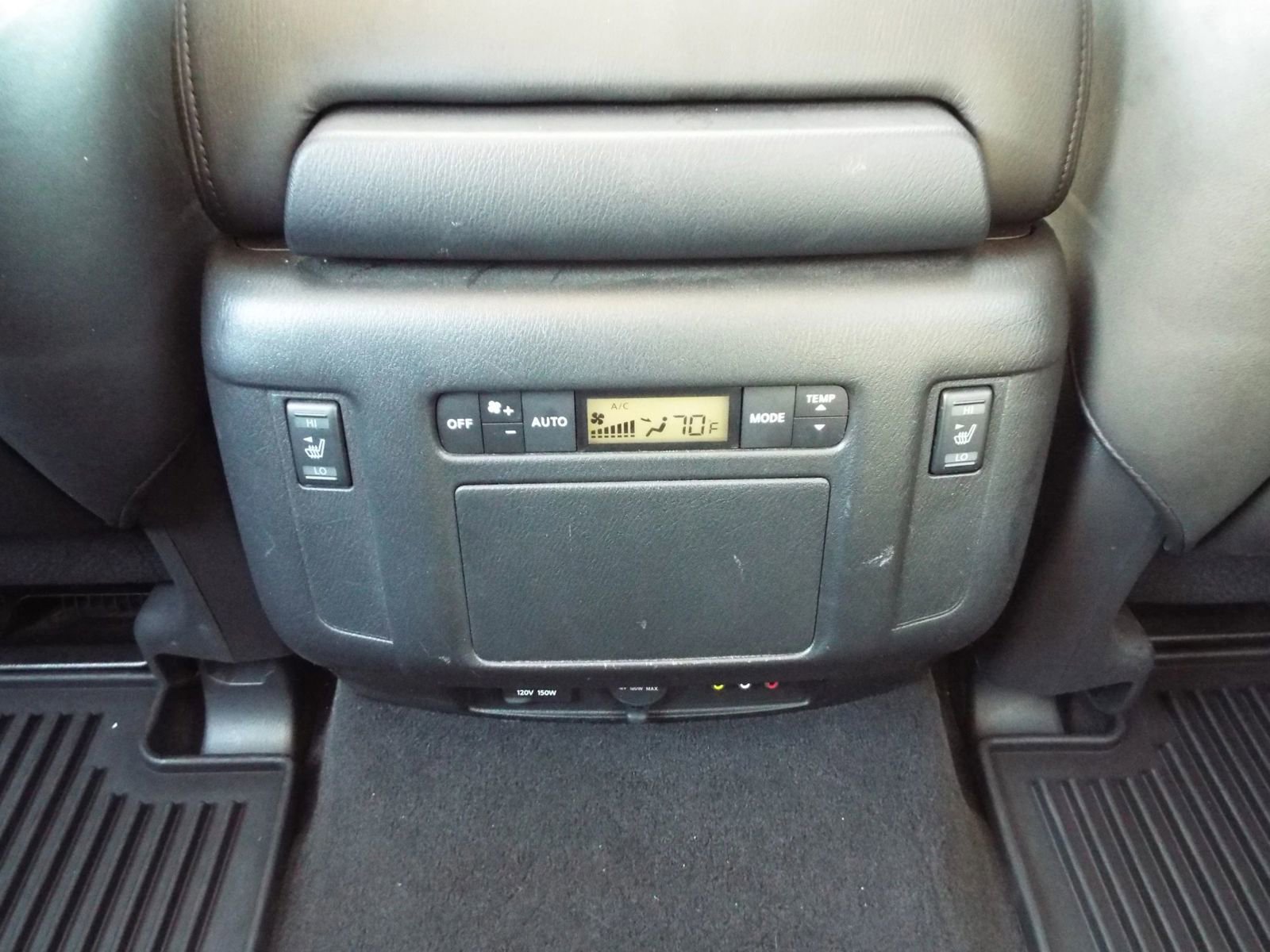 Used 2014 INFINITI QX80 4WD w/ Deluxe Touring Package image 37