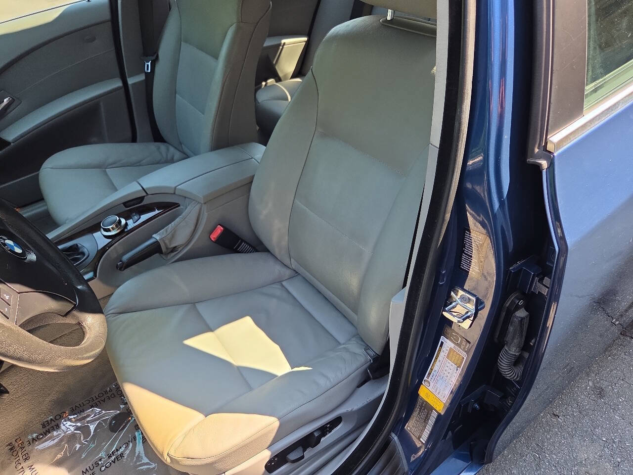 Used 2006 BMW 530xi Sedan AWD/4WD image 9