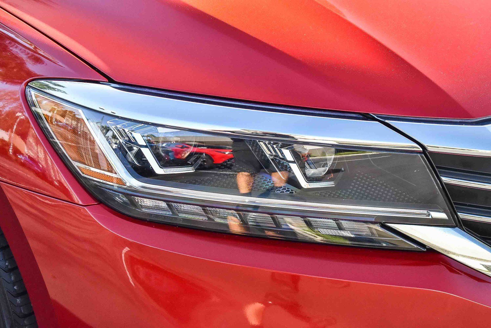 Used 2020 Volkswagen Passat 2.0T R-Line image 8