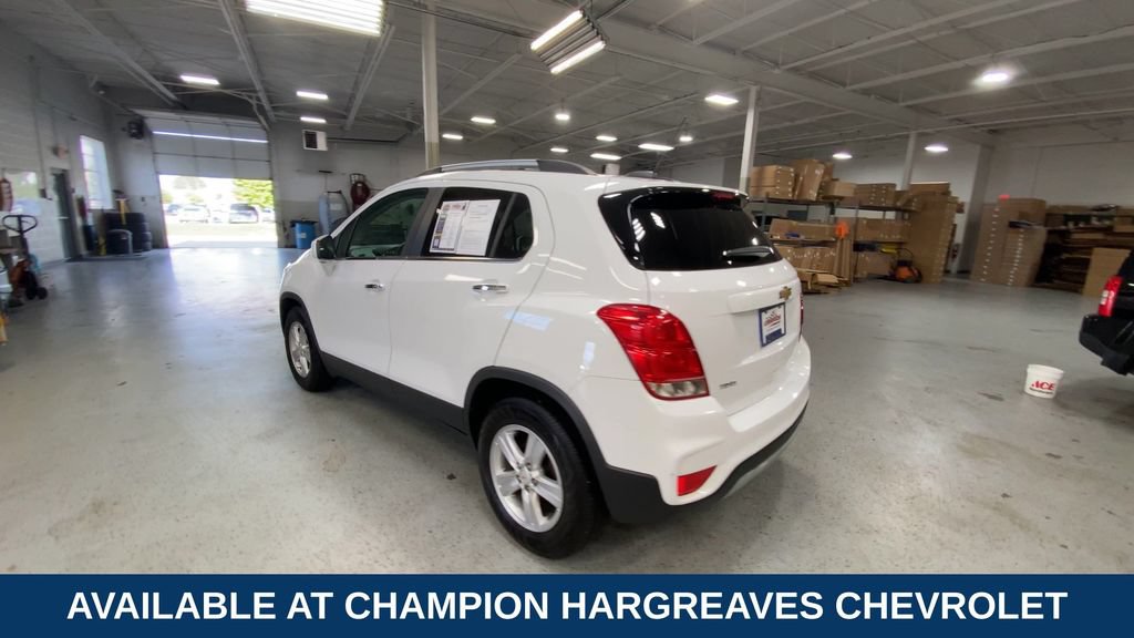 Used 2020 Chevrolet Trax LT w/ LT Convenience Package FWD image 7