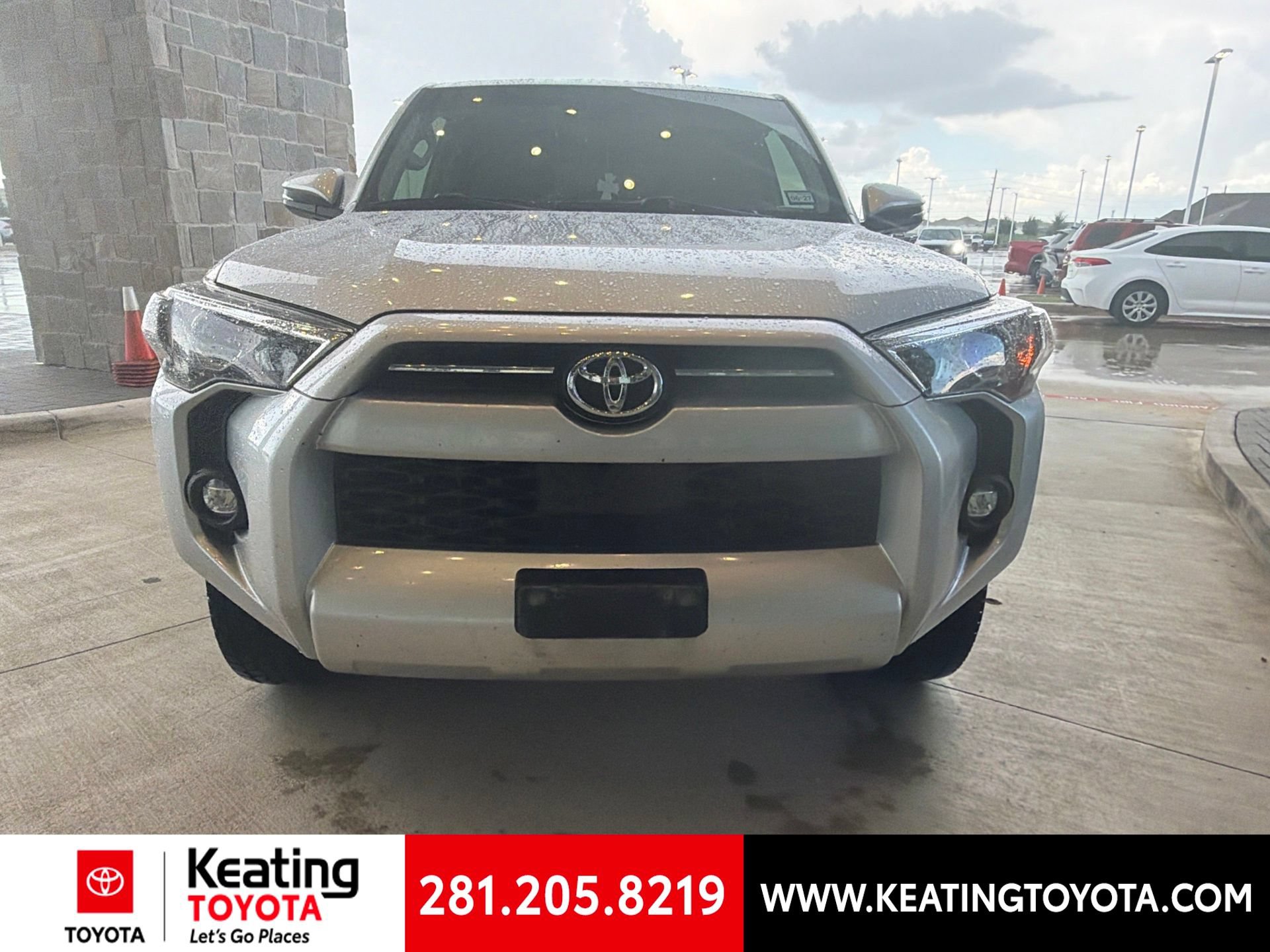 Used 2022 Toyota 4Runner SR5 Premium w/ Moonroof Package RWD image 8