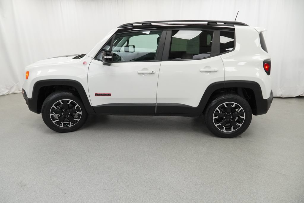 Certified 2023 Jeep Renegade Trailhawk AWD/4WD image 15