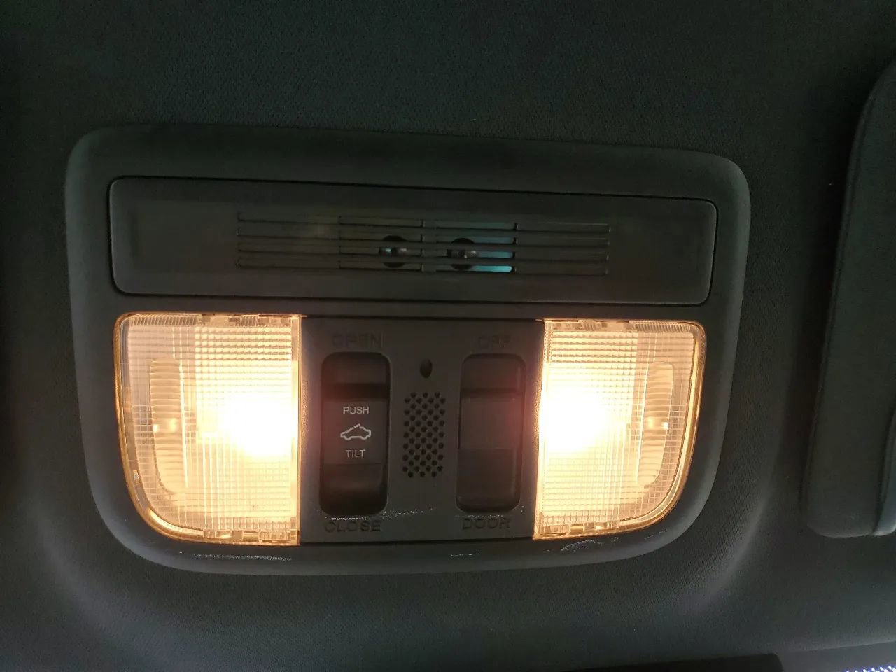 Used 2017 Honda Civic Touring image 30