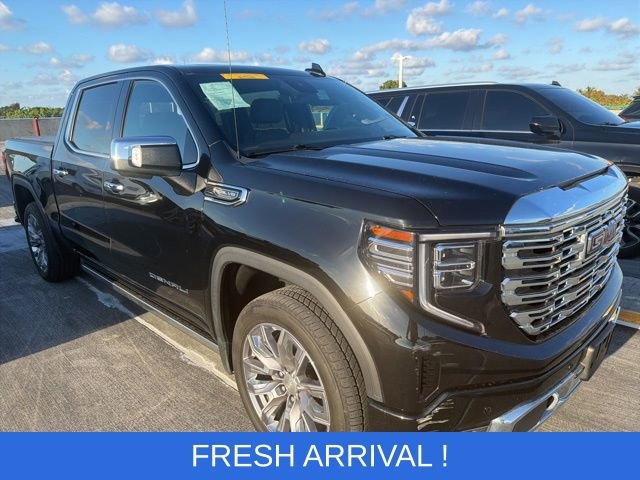 Used 2022 GMC Sierra 1500 Denali w/ Denali Reserve Package image 3