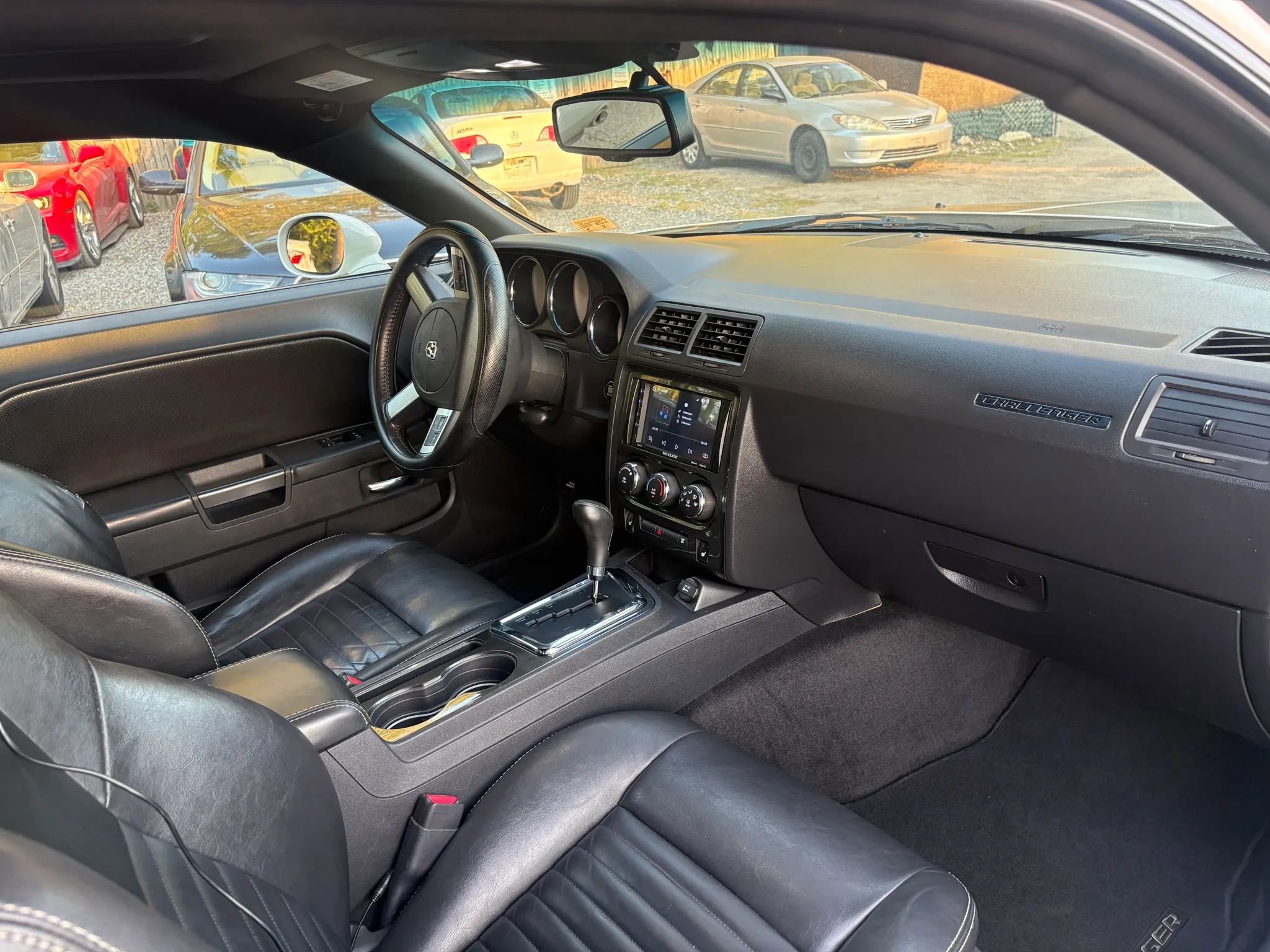 Used 2010 Dodge Challenger R/T RWD image 24