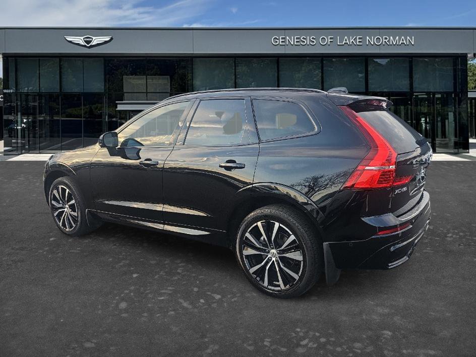 Used 2024 Volvo XC60 B5 Plus w/ Protection Package Premier image 6