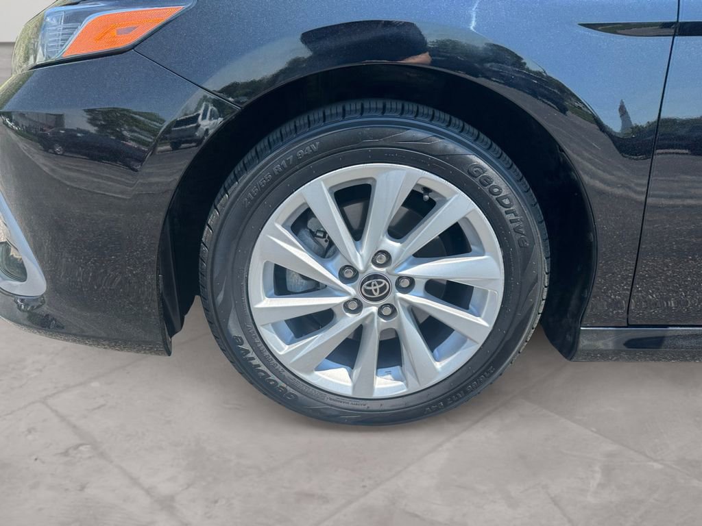 Used 2024 Toyota Camry LE FWD image 14