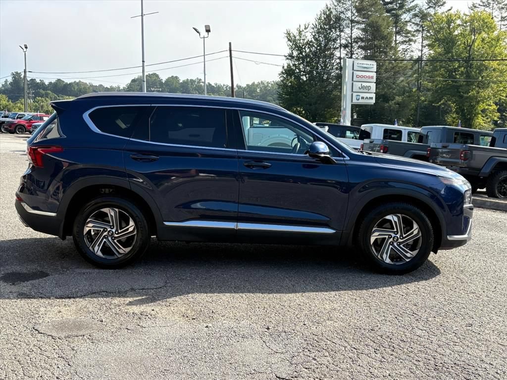 Used 2022 Hyundai Santa Fe SEL w/ Cargo Package FWD image 3