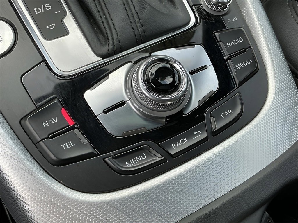 Used 2017 Audi Q5 2.0T Premium Plus w/ Technology Package image 26