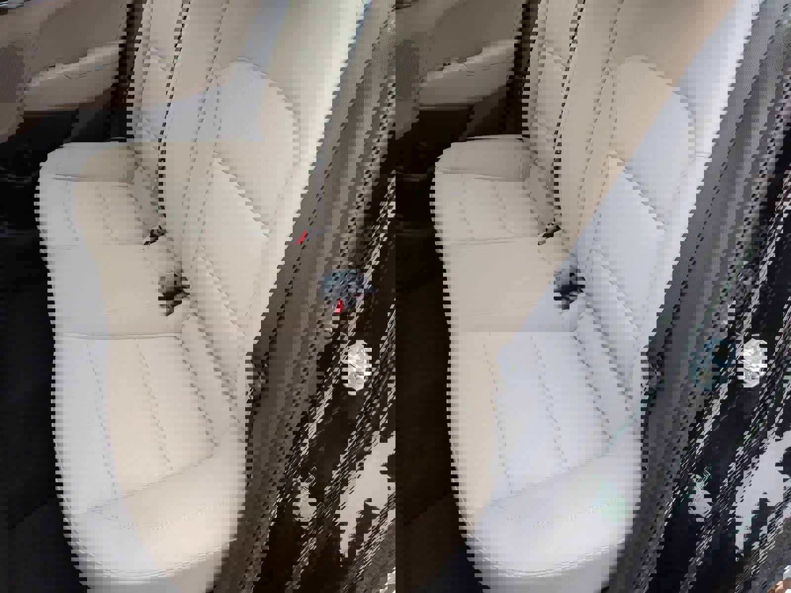 Used 2018 Hyundai Elantra SE image 20