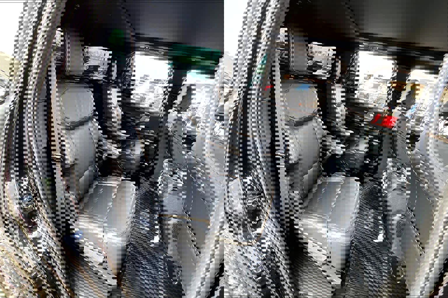 Used 2025 Ford Expedition Tremor image 19