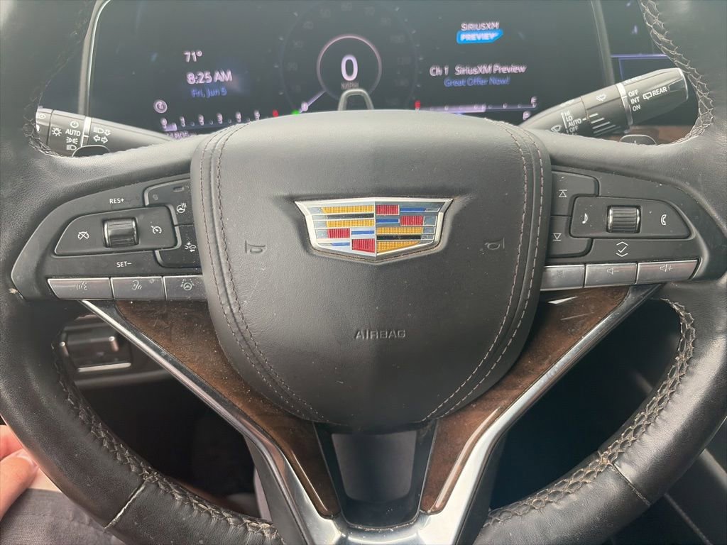 Used 2024 Cadillac Escalade Premium Luxury Platinum AWD/4WD image 23