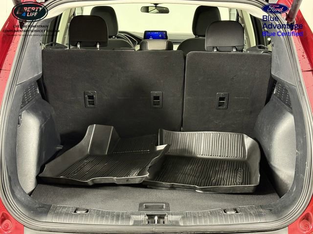 Certified 2022 Ford Escape SE w/ SE Sport Appearance Package image 15