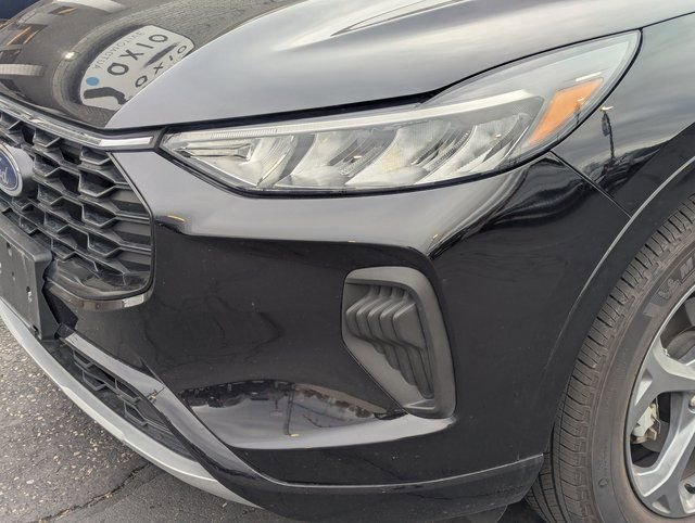 Used 2023 Ford Escape ST-Line image 11