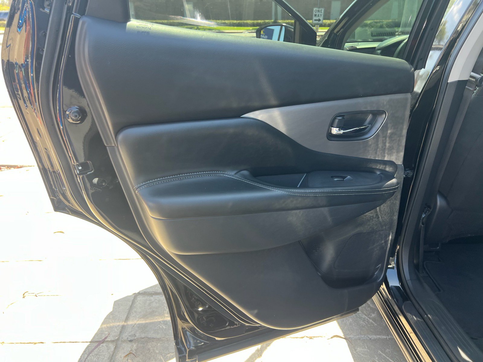 Used 2020 Nissan Murano SV AWD/4WD image 25