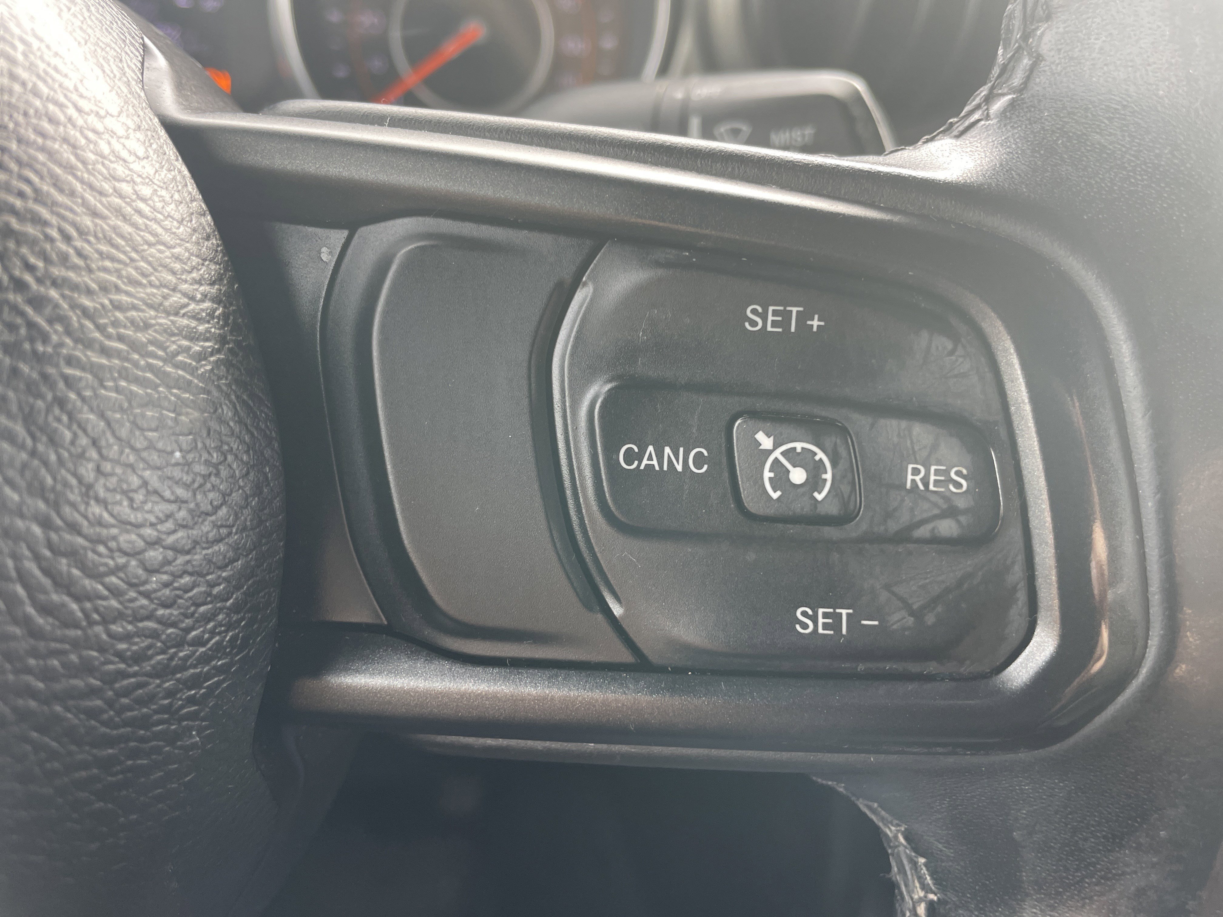 Used 2018 Jeep Wrangler Unlimited Sport S image 40