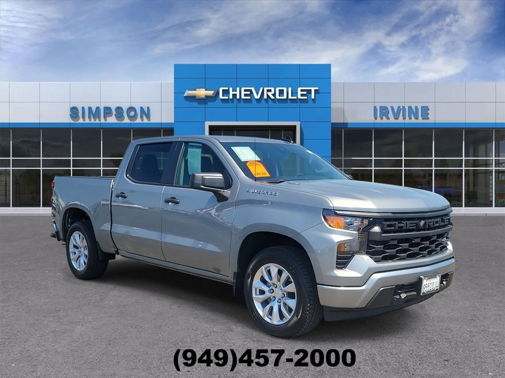 Used 2026 Chevrolet Silverado 1500 Custom RWD image 2