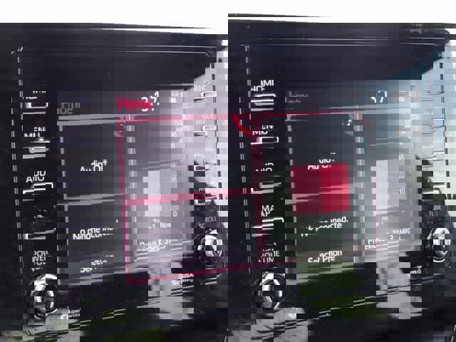 Used 2023 Toyota Camry LE image 19