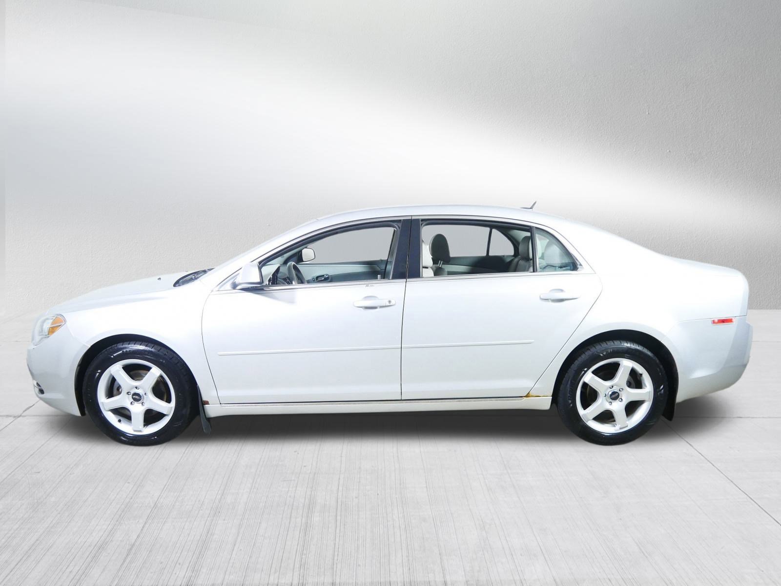 Used 2011 Chevrolet Malibu LT w/ HFV6 Engine Package image 4