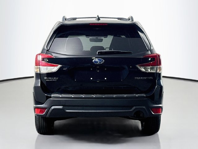 Used 2019 Subaru Forester Premium AWD/4WD image 6