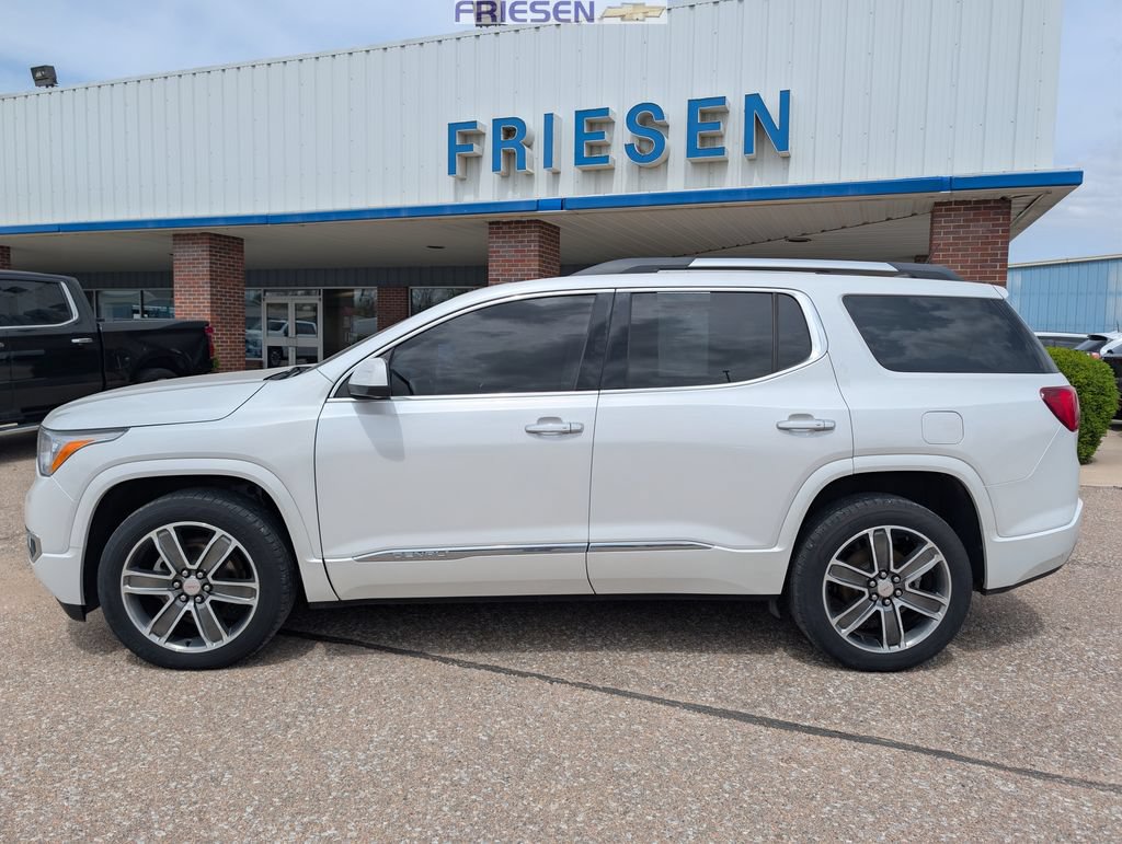 Used 2017 GMC Acadia Denali w/ Technology Package AWD/4WD image 2
